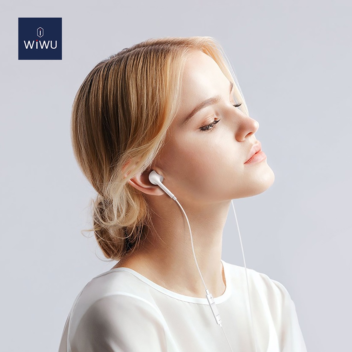 High-Definition Sound Quality: Offers clear and rich audio for an immersive listening experience.
Comfortable Fit: Ergonomic design for comfort during extended wear.
Convenient Controls: In-line controls for play/pause, answering calls, and volume adjustment for easy operation.
Durable Material: Made with high-quality materials for durability and longevity.
Universal Compatibility: Compatible with all devices featuring a Type-C port for easy use.
Stylish Appearance: Simple white design suits various user styles., WiWU Type C Wired Earphone - White