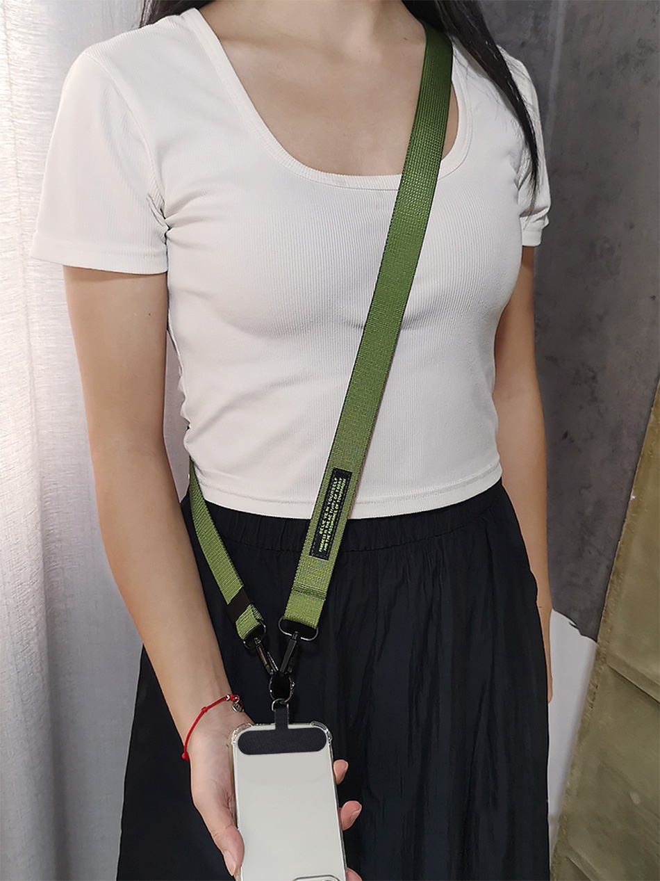 Multi-functional Design: Can be used as both a phone lanyard and a crossbody strap, meeting various needs.
Handcrafted: Each item is meticulously handcrafted, showcasing unique craftsmanship.
Premium Materials: Made from high-quality materials for durability and comfort.
Individual Packaging: Each item comes in individual packaging, making it easy to store and carry, perfect for travel.
Variety of Colors: Available in a variety of colors to meet different personal preferences.
Simple Style: The design is simple and elegant, suitable for various fashion styles., Phone Lanyard Adjustable Crossbody Cell Phone Neck Strap - Silver