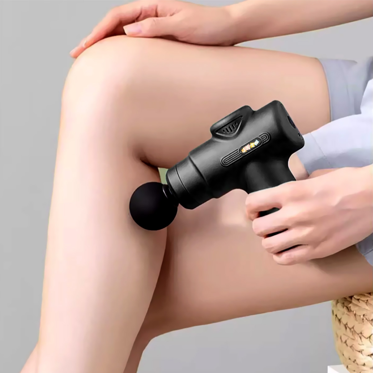 One-key start-up for easy operation suitable for all users.
Equipped with 4 massage heads for professional massage targeting different areas.
6/99 gear variable speed with multi-frequency vibration to meet various massage intensity needs.
High-frequency vibration effectively reduces muscle soreness and promotes blood circulation.
Fast charging with long-lasting battery life, convenient for carrying, enjoy a massage anytime, anywhere.
Low-noise design for a quiet and comfortable experience without disturbing others.
Suitable for various parts of the body such as shoulders, back, and legs to relieve fatigue and relax muscles., Intelligent Massage Gun - Black